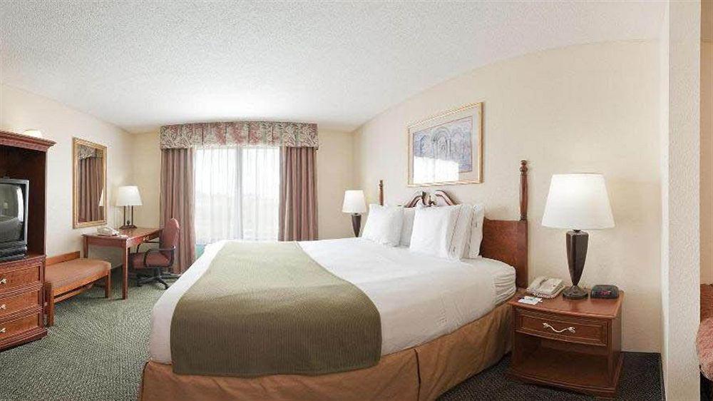 Holiday Inn Express Hotel & Suites Olive Branch By Ihg Extérieur photo