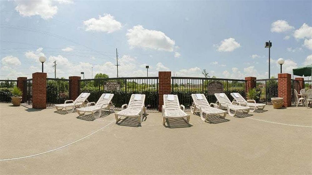 Holiday Inn Express Hotel & Suites Olive Branch By Ihg Extérieur photo