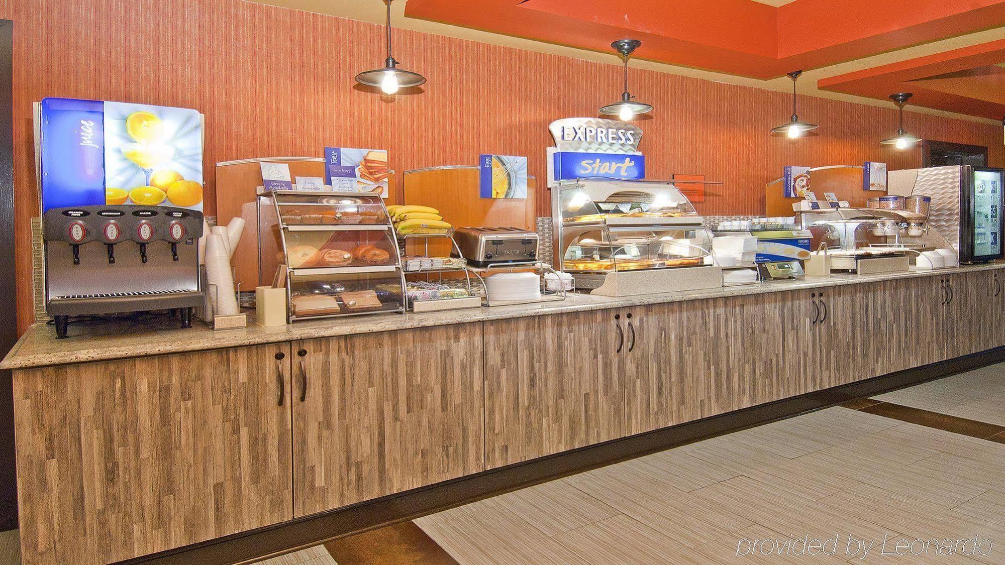 Holiday Inn Express Hotel & Suites Olive Branch By Ihg Extérieur photo